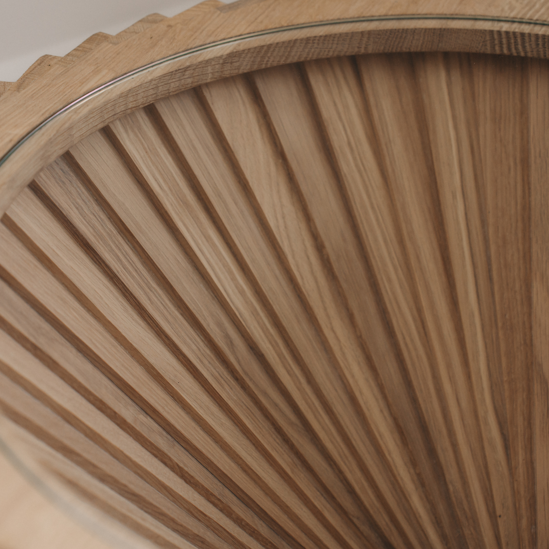 Hyperbel Side Table